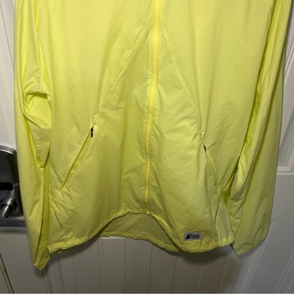 Mountain Equipment Company Yellow Light Weight Packable Hooded Windbreaker Large - Picture 3 of 12